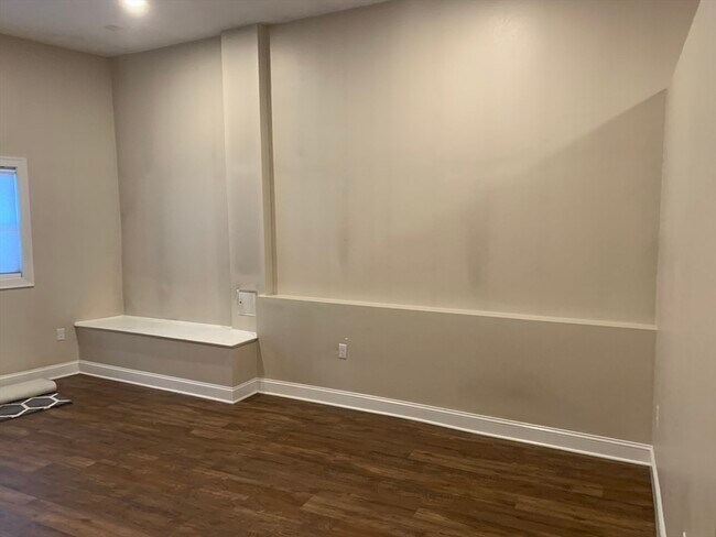 Building Photo - 149 Washington St