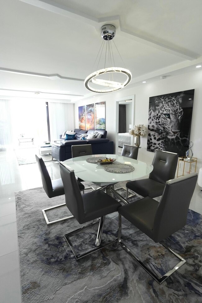 Building Photo - 2860 S Ocean Blvd