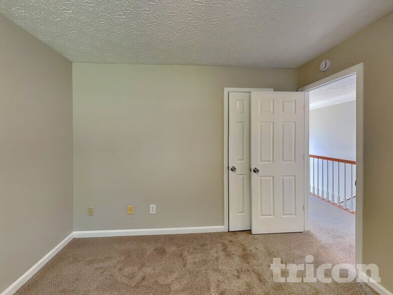Building Photo - 1728 Brandon Lee Way SW