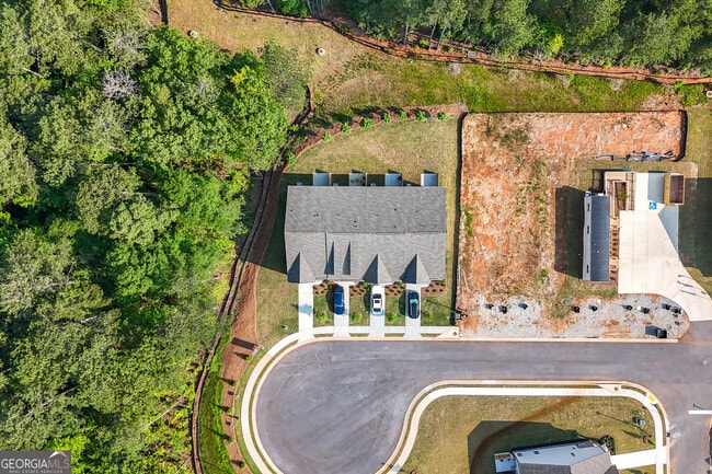 Building Photo - 160 Hazel Dr