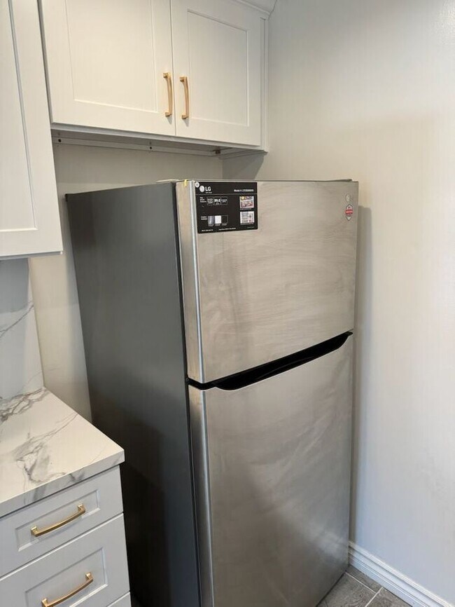 Building Photo - New 2 Bed 1 Bed House for Rent Orange 92866