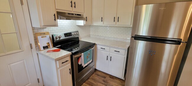 Building Photo - 4517 Park Knoll Ln