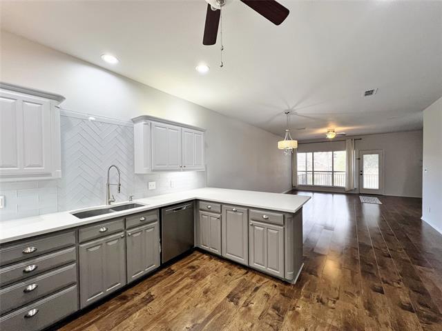 Building Photo - 2116 Clear Lake Rd