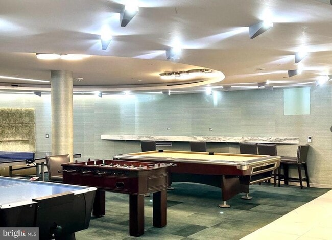 Building Photo - 8380 Greensboro Dr