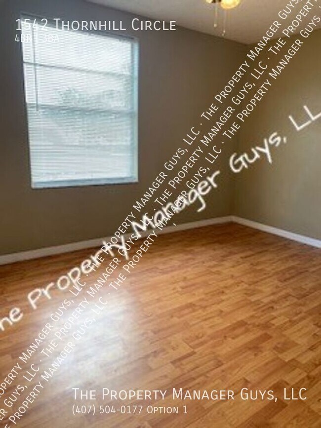 Building Photo - 1542 Thornhill Cir