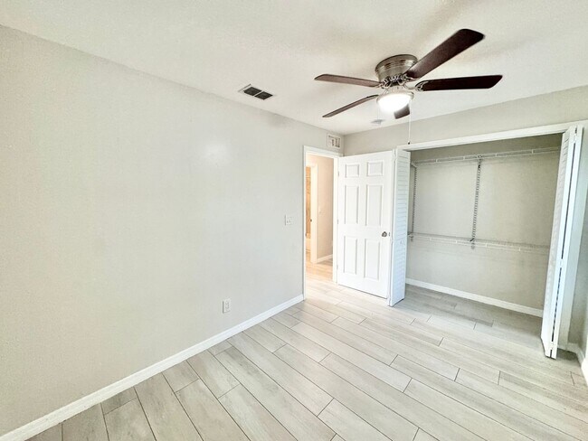 Building Photo - PB - Terrace Avenue Land Trust (2645 TA)