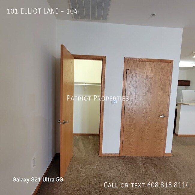 Building Photo - 101 Elliott Ln