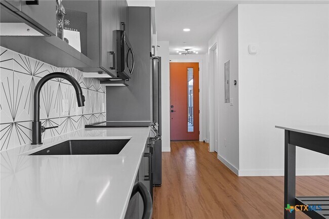 Building Photo - 2165 Gabriels Pl