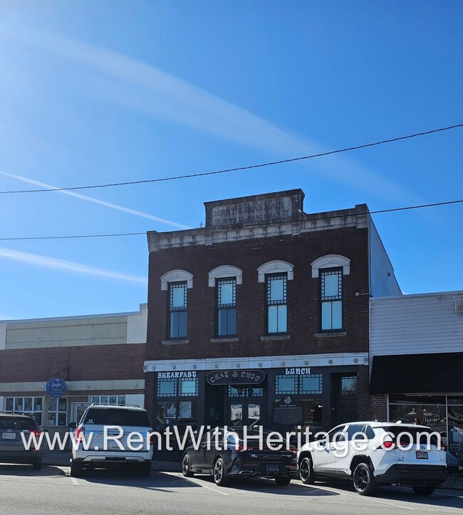 Primary Photo - WOW!!.....GORGEOUS LOFT APARTMENT!!!!....D...