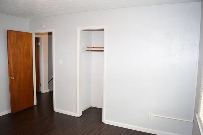 Building Photo - 215 Settlers Landing Road