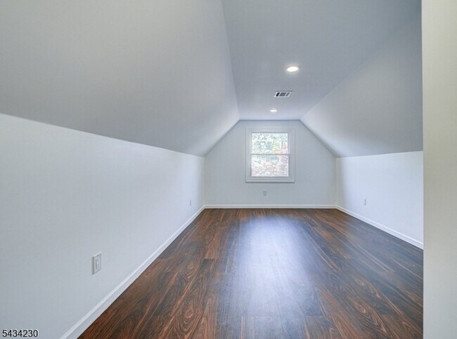 Building Photo - 217 Heywood Ave