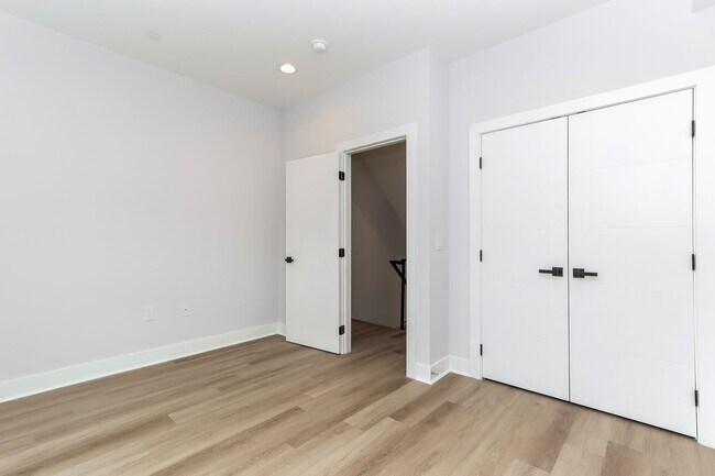 Building Photo - 1440 S Fallon St