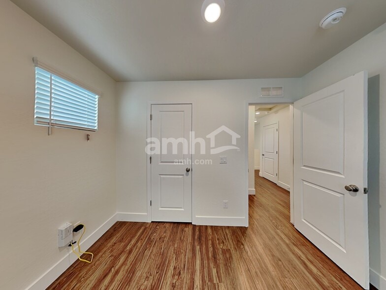 Building Photo - 23147 E Camacho Rd