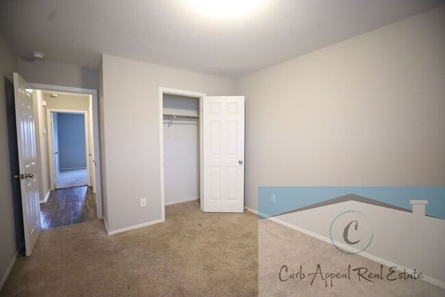 Building Photo - Beautiful 3 bed / 2 bath home with fenced back yard - Nettleton!!