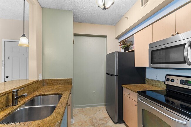 Building Photo - 1170 Reserve Way