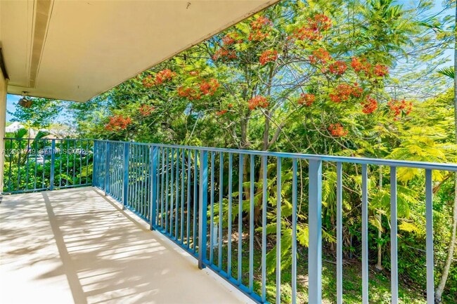 Building Photo - 15391 S Dixie Hwy