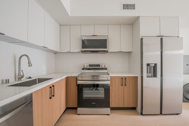 Building Photo - Welcome to the Gramercy