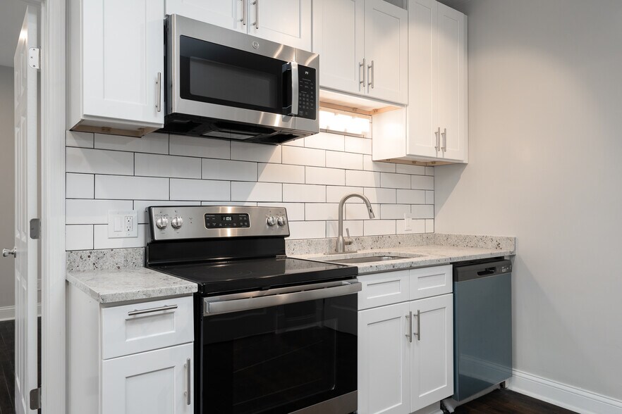 Primary Photo - Brick and Beam Flats