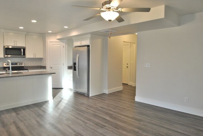Building Photo - Conveniently Located North Logan Village Townhome | Near Utah State and Hospitals