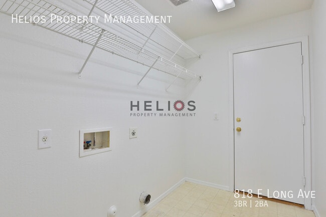 Building Photo - 818 E Long Ave