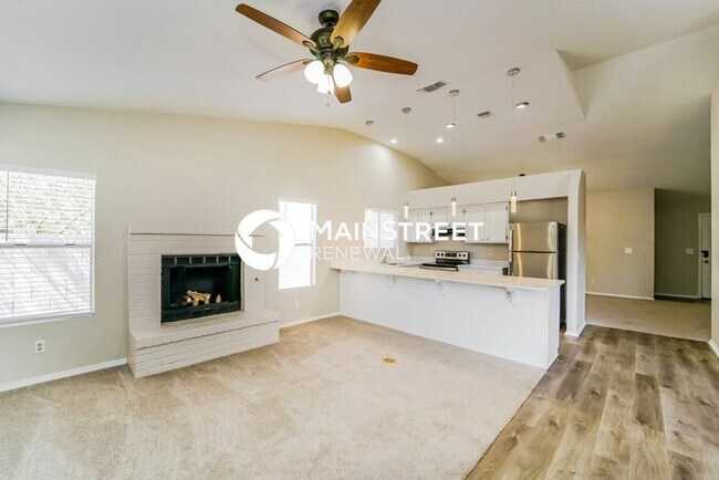 Building Photo - 3 Bedroom Pet-Friendly Home in TUCSON, AZ ...