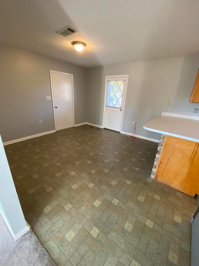 Building Photo - 31 North St