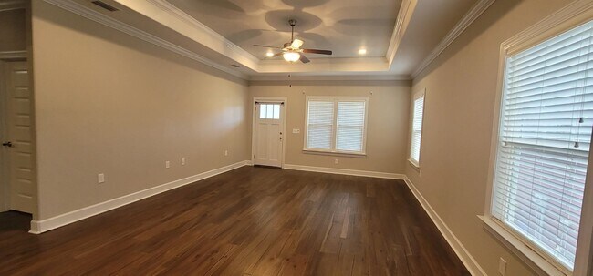 Building Photo - 2502 Tippecanoe Ridge