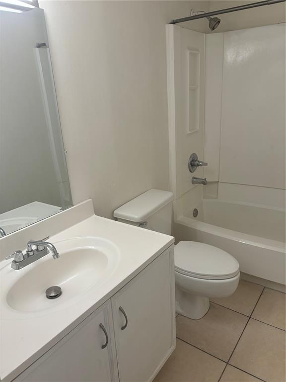 Building Photo - 6900 SW 39th St