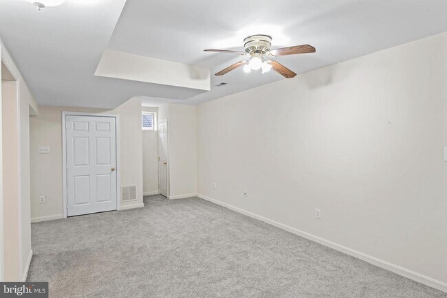 Building Photo - 4502 Henderson Rd