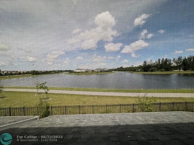 Building Photo - 4658 Longwood Lake Sq