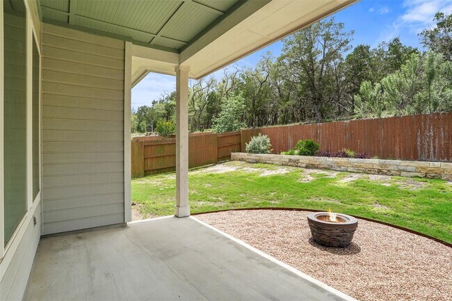 Building Photo - 522 Dayridge Dr