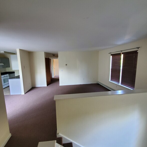 Building Photo - 16 Morris St