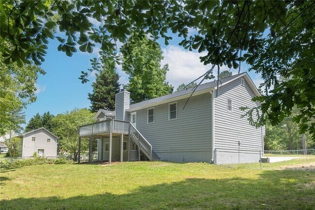 Building Photo - 493 Silverthorne Cir
