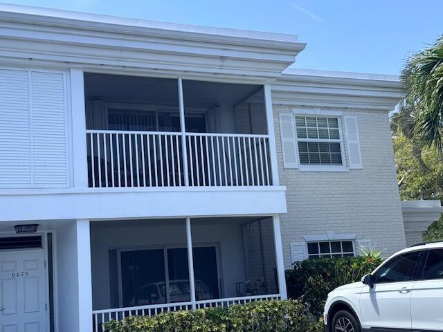 Building Photo - 6475 Bay Club Dr