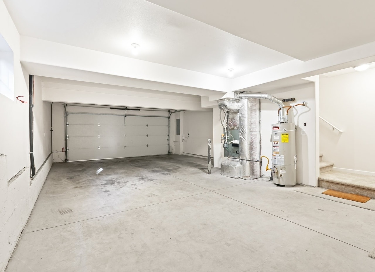 Building Photo - 1253 SW 162nd Ave