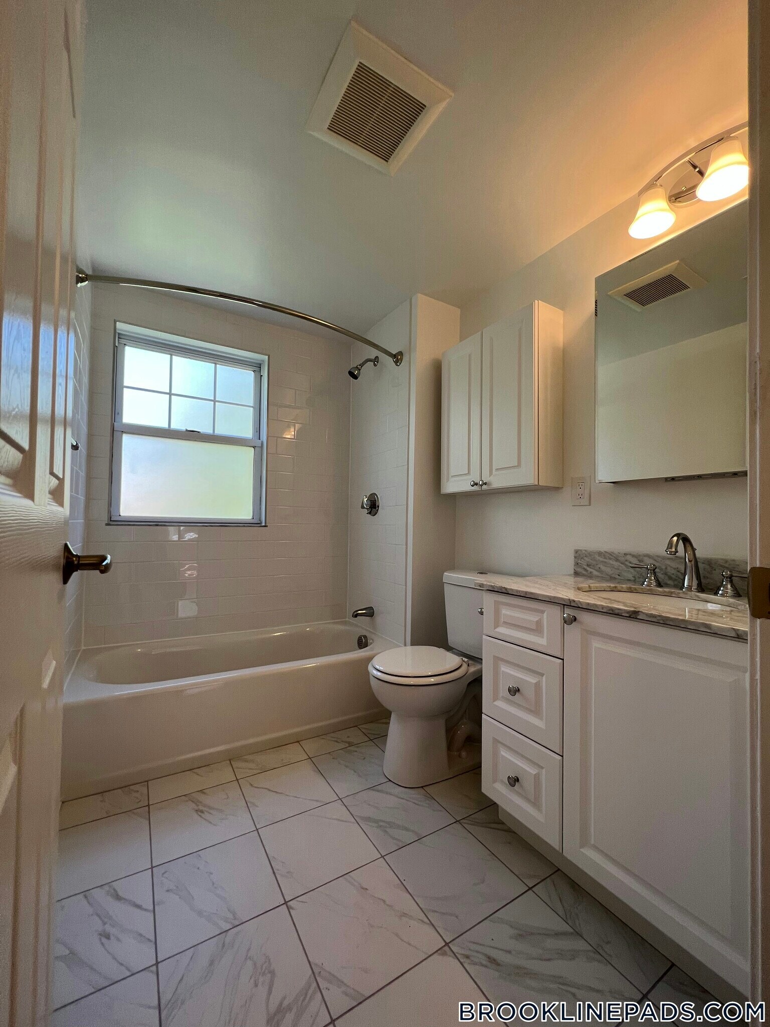 Building Photo - 103 Independence Dr