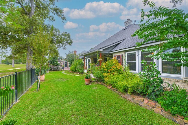 Building Photo - 19118 Polo Meadow Dr