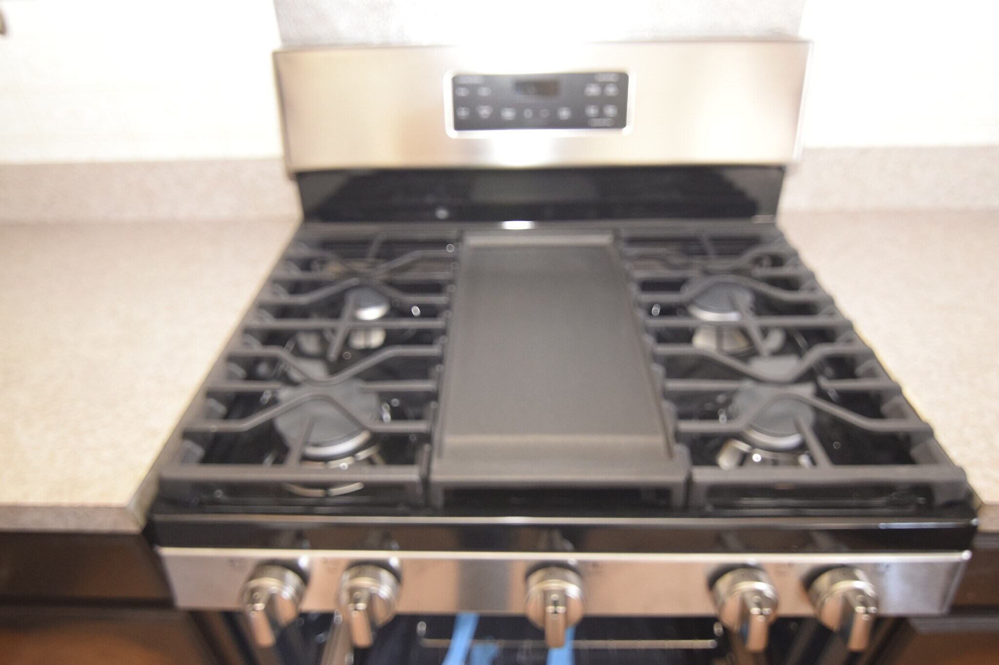 Building Photo - 5025 Carol St