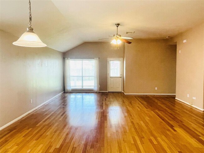 Building Photo - 3022 Texas Trail Ln
