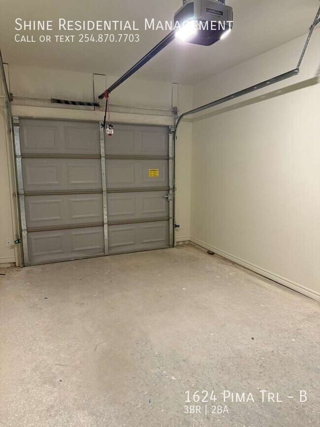 Building Photo - 1624 Pima Trail