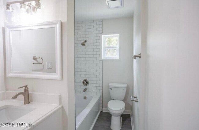 Building Photo - 44259 Artesian Blvd