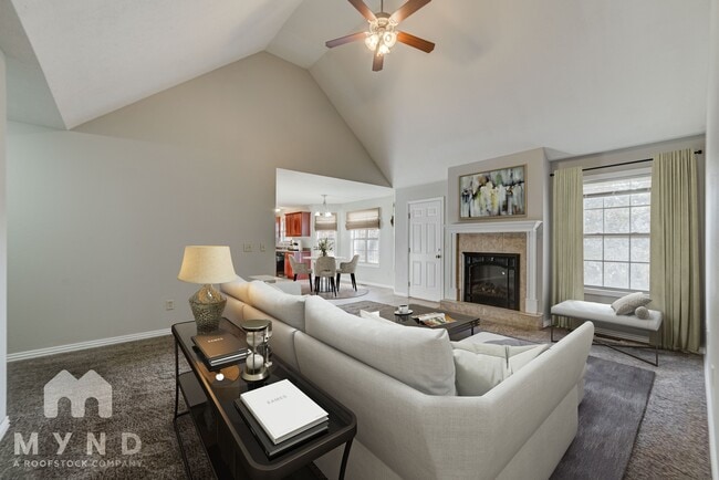 Building Photo - 120 N Peach Brook