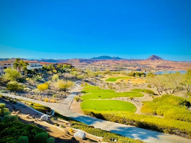 Building Photo - WONDERFULLY UPGRADED “GOLF VILLA” IN: GUAR...