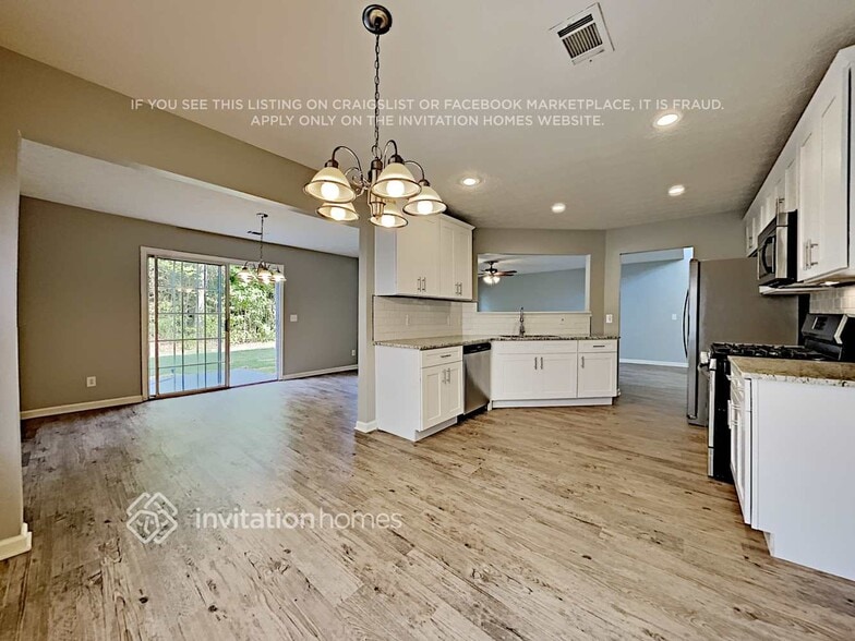 Building Photo - 939 Bramble Way