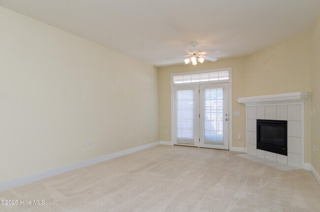 Building Photo - 204 Hilliard Ct