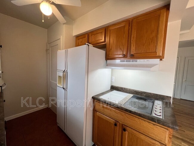 Building Photo - 2524 57th St