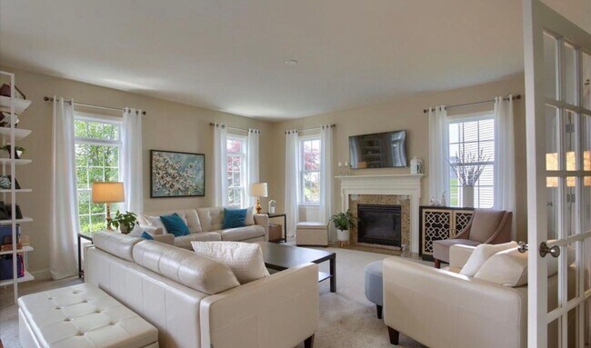 Building Photo - 834 Northern Spy Dr
