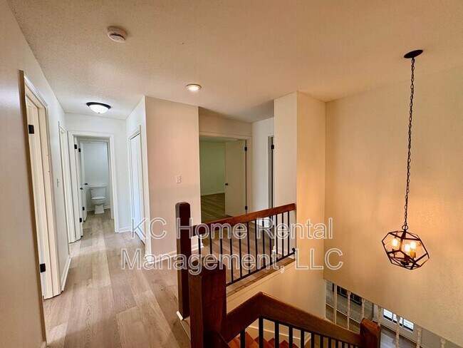Building Photo - 10205 CedarBrooke Ln