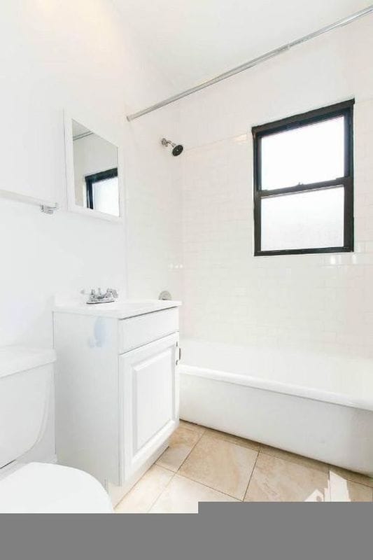 Building Photo - 2647 N Spaulding Ave