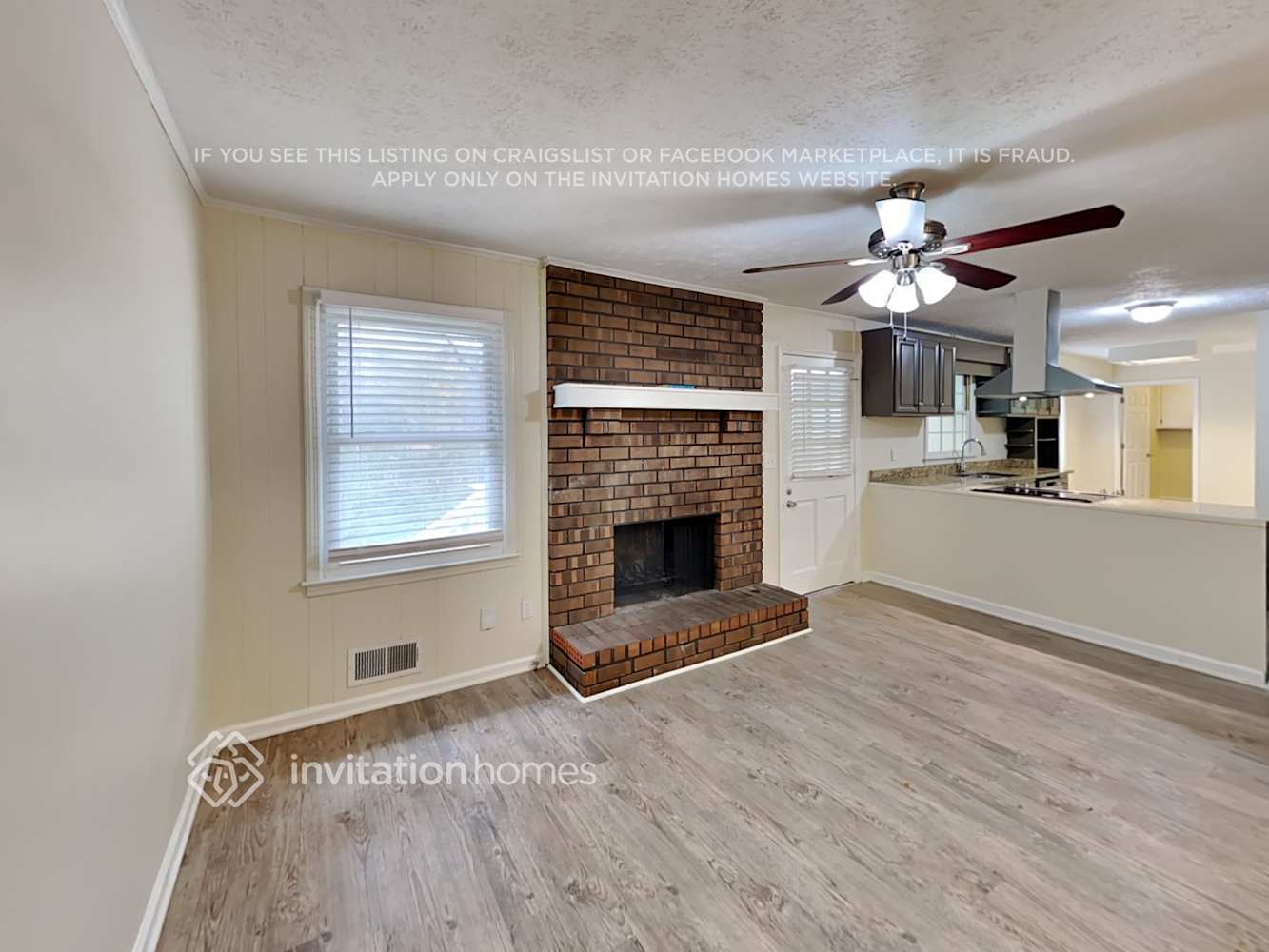 Building Photo - 4656 E Glen Ridge Cir